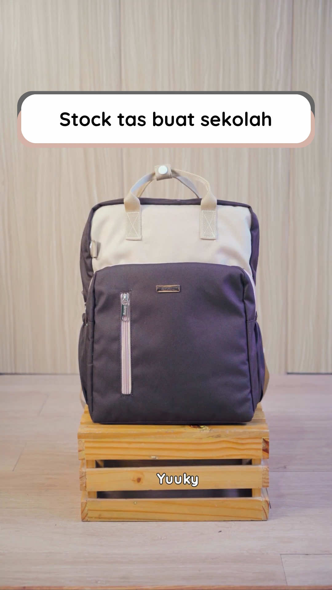 1 bag for 3 activities🎒 yuuky backpack siap temenin aktivitas kamu mulai dari sekolah, kuliah, dan treveling yukk co tasnya di keranjang kuning sekarang juga😍 #1bagfor3activities #RANSELWANITA #multifungsi #simpel #ermybag 