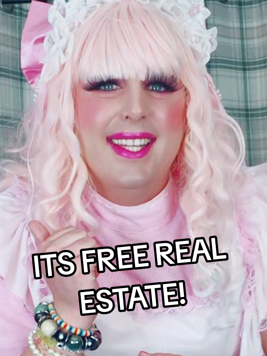 We were promised a future of chrome and instead we got cheap colourless polyester blends. While the colours and frills are left to collect dust, people like us fight to keep it alive. Don't hate me because im rocking it. #sissy #lgbt🌈 #crossdress #fashion #freerealestate 