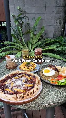 Rekomendasi tempat wfc an di bandung yang suasananya homey!🍃✨  #bandung #explorebandung #placetogobandung #creatorsearchinsights #cafebandung 