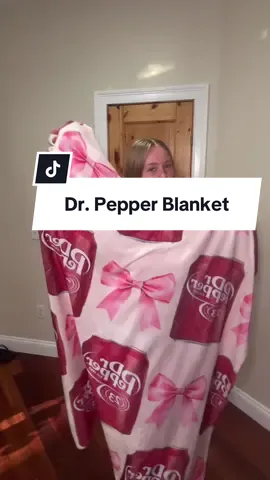 I'm sorry. 🤭🫣 #drpepper #drpepperlover #blanket #blanketlife #blankets 