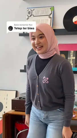 Membalas @Ran aduh aduh banyak nih yg mention biwa!😍✨si senyum gula😭💗