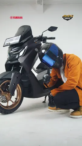 Mau touring jauh? Jangan asal gas, Brosis! 😁 Riding jauh tuh emang seru banget, tapi jangan lupa safety check ya biar nggak ada drama dijalan. Makanya, sebelum lo cabut pastiin cek aki, cek kabel motor secara berkala.  Ternyata hal-hal kecil gini yang bikin perjalanan lo jauh lebih aman dan nyaman. Kalau prepare begini, riding lo auto lebih fun dan no worry! Jadi, mau touring kemana nih, Brosis? 💨 #YamahaIndonesia #SemakinDiDepan #YamahaMAXi #NMAX