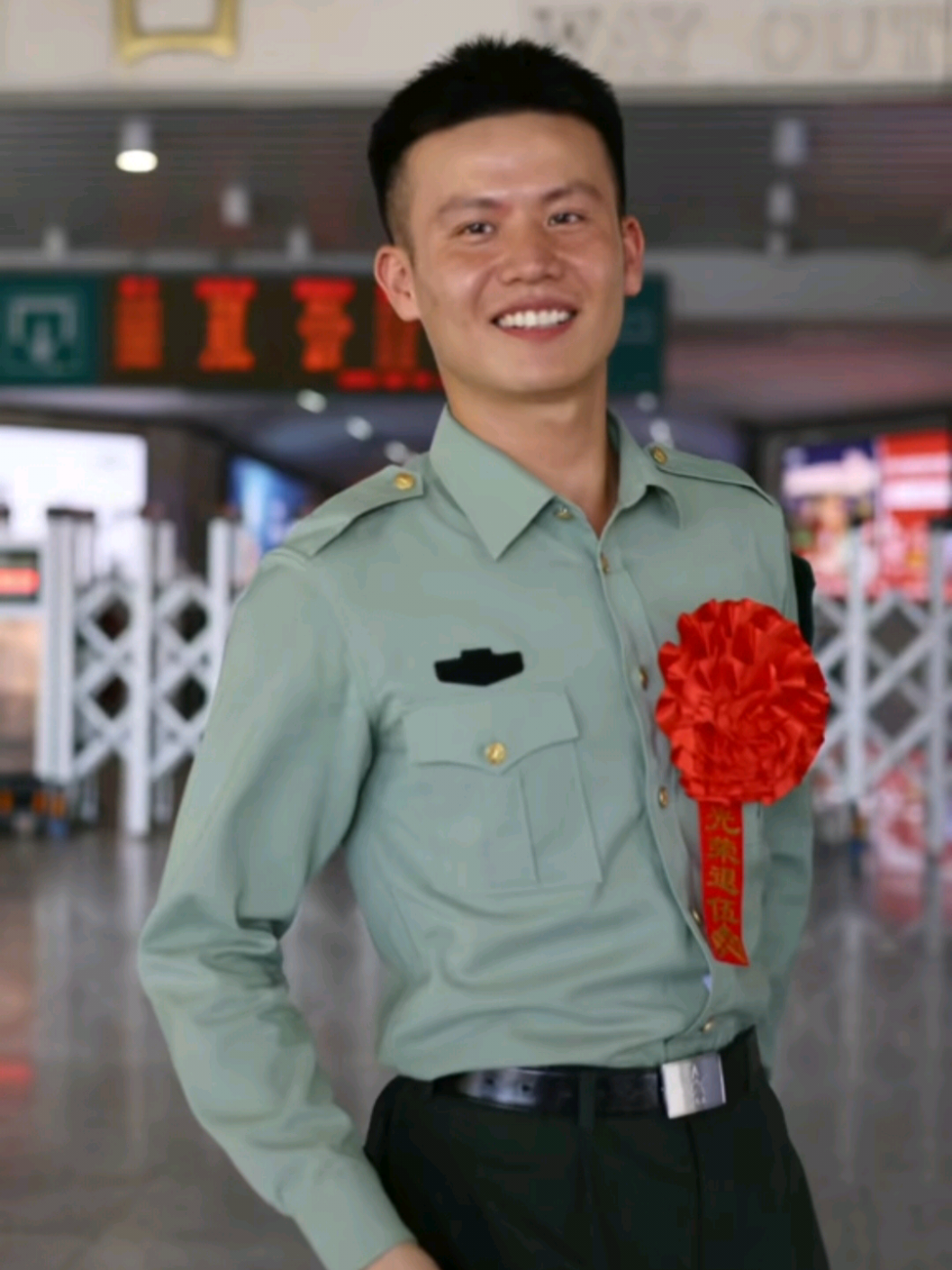 Ý xời làm nhẹ con capcut cho anh zai, rời xa bộ đồ XKLĐ bảnh tỏn liền 😎#pla #fyp 