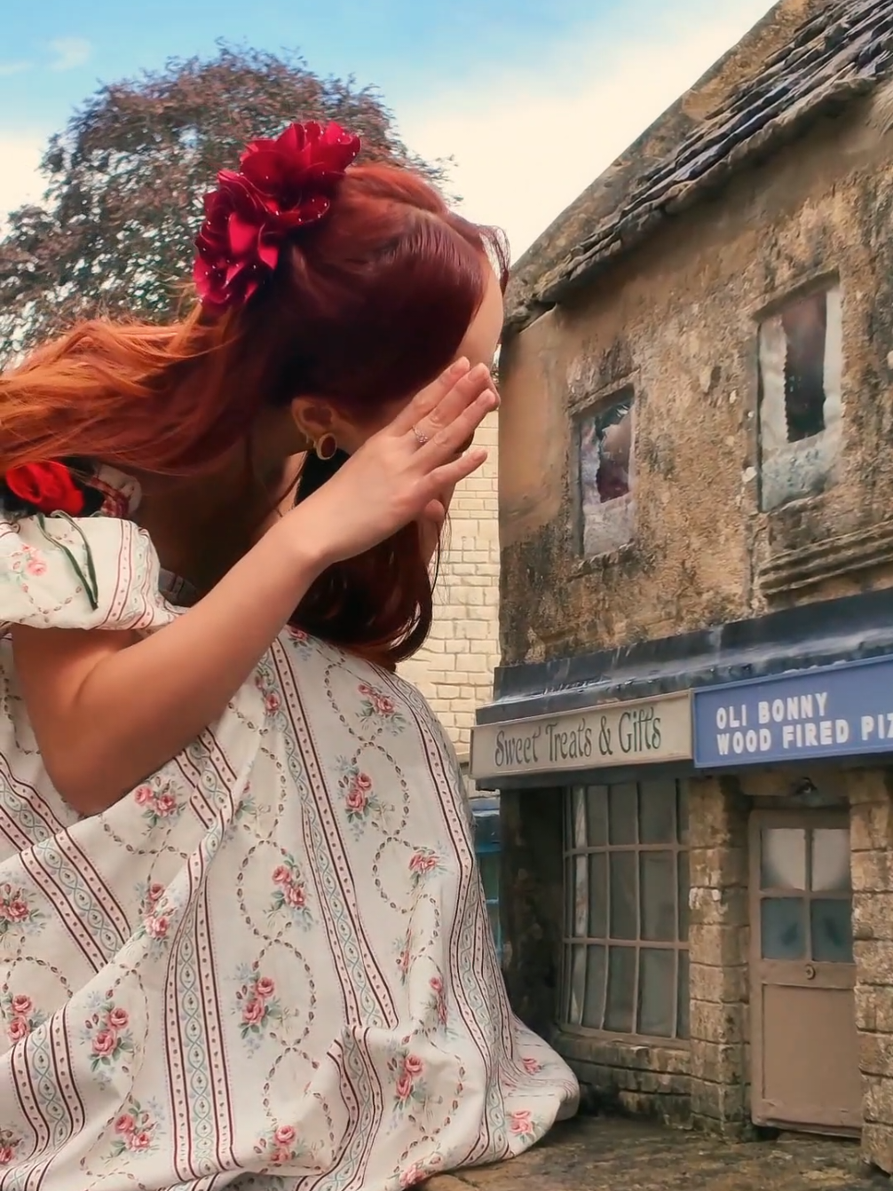 You can find me in Wonderland looking for the white rabbit.🐇🌹 Dress from @LaceMade [gifted] #aliceinwonderland #disneyoutfitideas #princessdress #cotswolds #cottagecoreaesthetic 