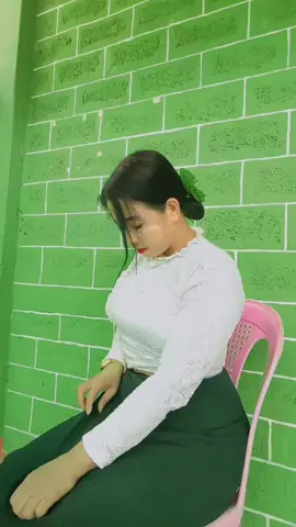 ‌ကျွန်မကော်ရီးက ဘိုးဘွားရိပ်သာမှာ....😆😂....#သီချင်းလေးကြိုက်လို့ပါ #စိုးမိုးချင်လို့ပါ🙈🤭 #အကြည်ဓာတ်လေး #စိတ်ချမ်းသာကိုယ်ကျန်းမာကြပါစေ🙏🙏🙏 #ချစ်တဲ့စိတ်လေးနဲ့ကြည့်ပေးပါနော်😘😘 