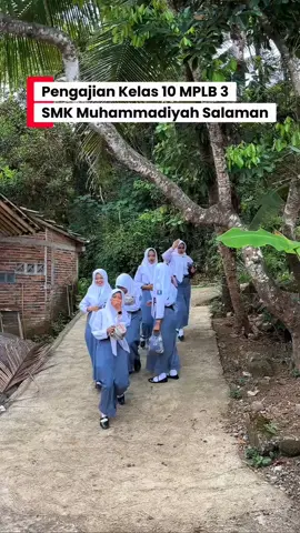 Pengajian Kelas 10 MPLB 3 Salakan Kwaderan Kajoran  #smkmuhammadiyahsalaman #smkmuhsalaman #smkmuhsal 