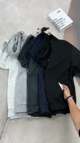 #Tiktokshop #fyp #Foryou #spotlightfinds #TikTokShopRestock #comfy #hoodie 