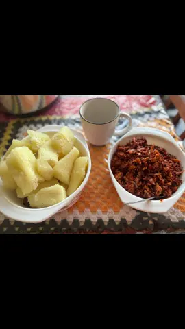 ALHAMDULILAH SELAMAT SAMPAI MELAKA..PERGI RMH MAK PEKENA UBI REBUS SAMBAL GORENG..PADU MET…