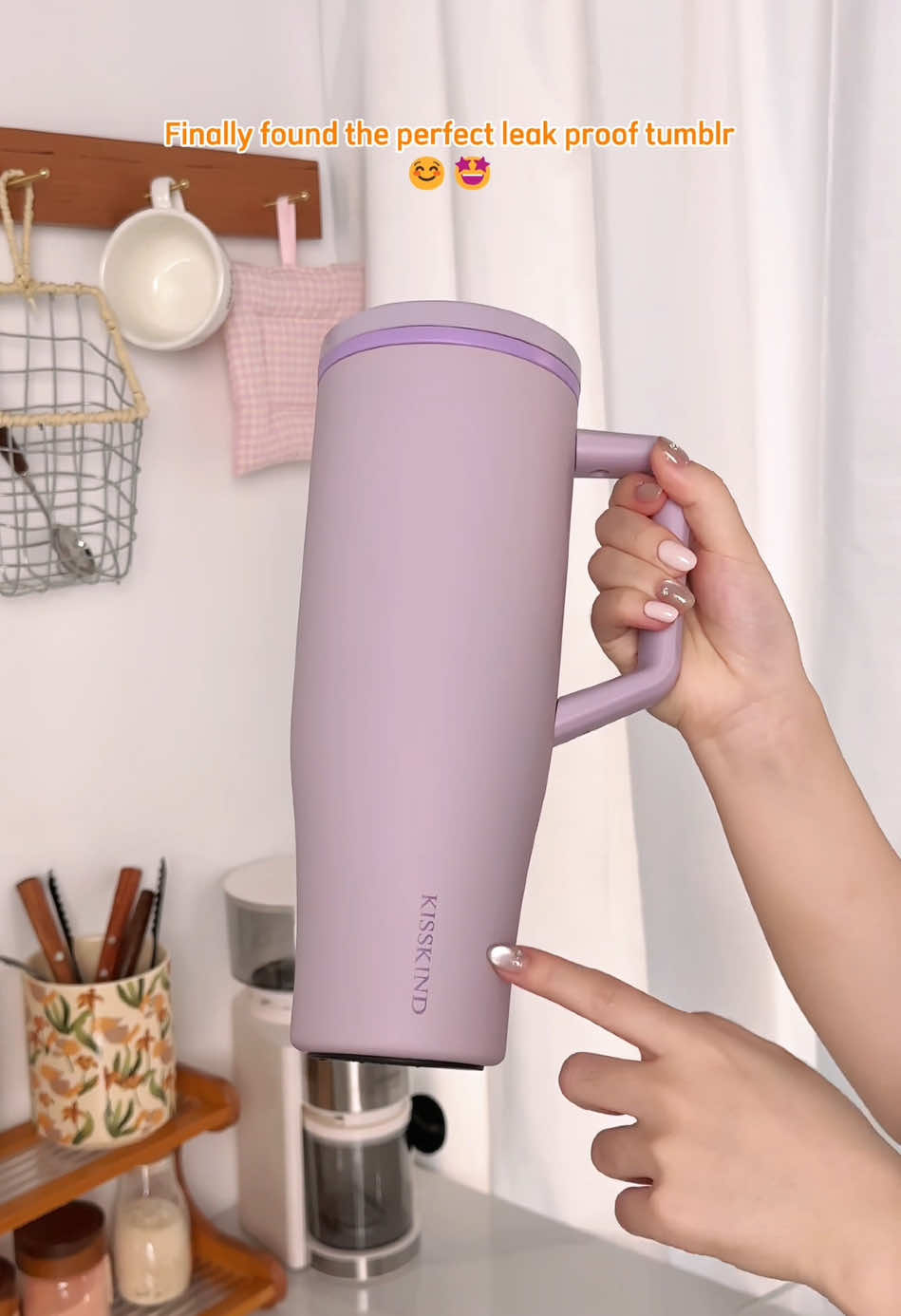 “Desk girlie, gym rat, or travel junkie… this cup fits every version of me 🥤✨”#HydrationButMakeItFashion#waterbottle #bestwaterbottle #spillproof #tumbler #rundontwalk #spillproof #leakproof #HiddenStrawTumbler  #kisskind  #lumispin   #perfectforeverypic#HeyFish #BauduccoLover 