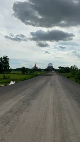 #ពេលល្ងាច☺️😚ពពកស្អាតណាស់🌫️❤️ #វត្តប្រាសាទស្រះកណ្តាលខ្ចាស់ #24hourschallenge #12345678910_vin #❤️💫💫💖✨️♥️🎵 
