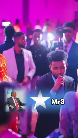 @Ismail aarka official #mwsomalia🇸🇴 #ciyaalxamar #muqdishotiktok🇸🇴🇸🇴 #promotevideotiktok #viewsproblem😭 
