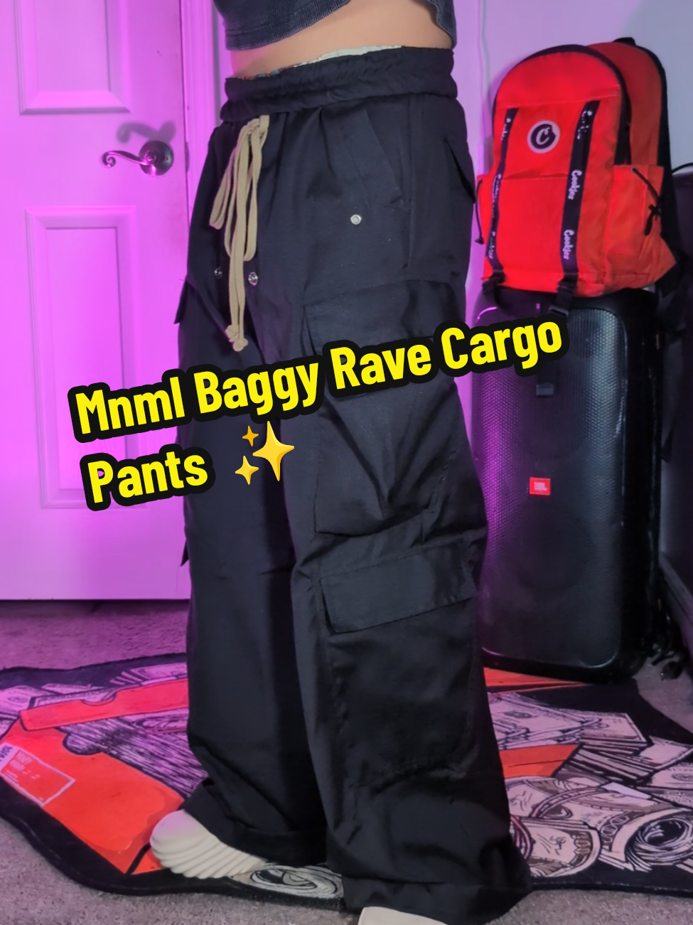 These baggy cargos from @mnml got so much aura 🙌🏼✨🔥 #mensfashion #elevatedhome #baggyclothes #streetwear #mnml 