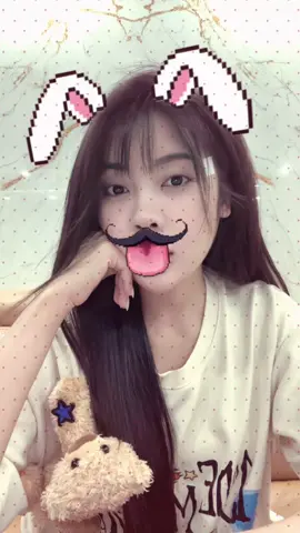 Long thể sức khoẻ không được tốt ,nhưng lướt toptop thấy nhạc đúng gu nên phải quay liền 🤭