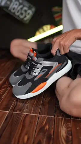 TikTok shop boots very cool#tiktokshop #safetyshoes #safety #safetyboot #safetywork