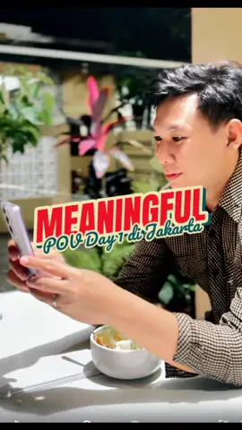 POV Day 1 di Jakarta, tetep  terkoneksi walaupun beda bahasa karena ada @IndiHome @IndiHome TV  Jangan lupa langganan juga, harganya super terjangkau dengan beragam pilihan channel! #IndiHomeTV #BukaSemuaPeluang #BersatuLebihMudah #NontondiIndiHomeTV 