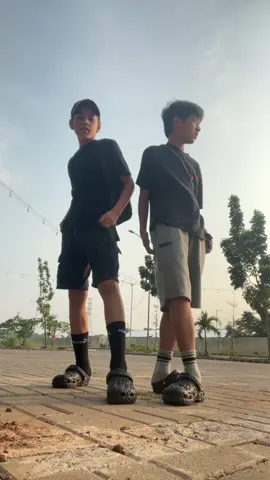 asikk juga ya🤭@Ghazi alhabsyi #outfitcheck 
