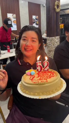 Belated birthday dinner with the Cancios. Aliw yung dedication sa cake 🤣