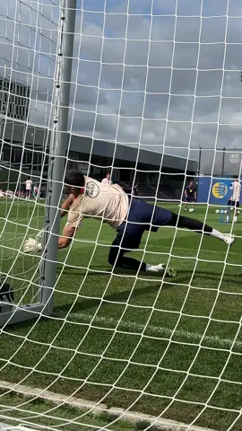 Joan Garcia is a BEAST 🛑😤 #fcbarcelona #barçaontiktok #joangarcia #barcelona #TikTokDeportes 