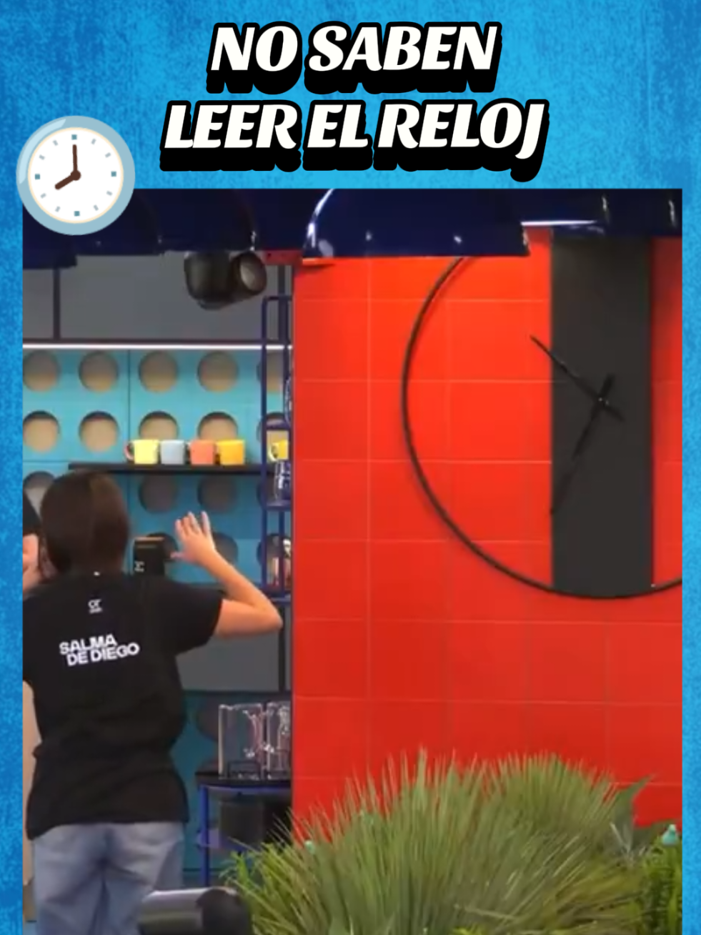 🕗 Además de aprender a cantar, en la academia aprenderán a leer relojes analógicos #otdirecto16s #operaciontriunfo #OT2025 #humor #television 