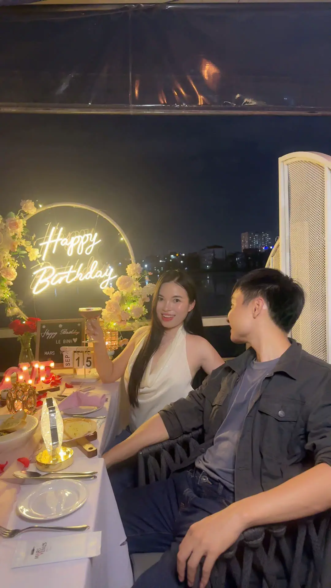 Cảm ơn tình yêu thương của cả nhà dành cho em  Chúc mừng sinh nhật em nhé !