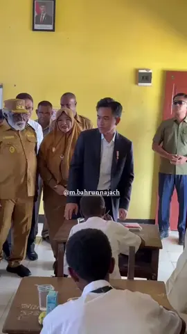 wapres meninjau pelaksanaan MBG #gibran #gibranrakabuming #wapresgibran #wapres 