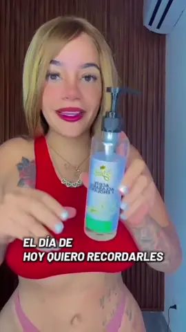 Piel radiante, hidratada y uniforme ✨ Dale a tu piel el cuidado que merece con el Aceite Aclarante y Emoliente de Punto Woman. Su fórmula hidrata en profundidad mientras ayuda a unificar el tono, dejándola suave y luminosa. ¡Siente la diferencia desde la primera aplicación! 🔸Hidratación intensa 🔸Suavidad irresistible 🔸Tono más uniforme ¡Agrégalo a tu rutina y luce una piel impecable! #puntowomanusa #productosorganicos🍃 #CuidadoDeLaPiel #ceroestrias #PielRadiante 