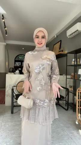 Rahasia harga gila😍 ada di saat live ya guyss🔥 salah satunya ada diskon sampai 35% up wow☺️#hijablabel_hl #fashionmuslimoutif #hijablabelbagibagihadiah 