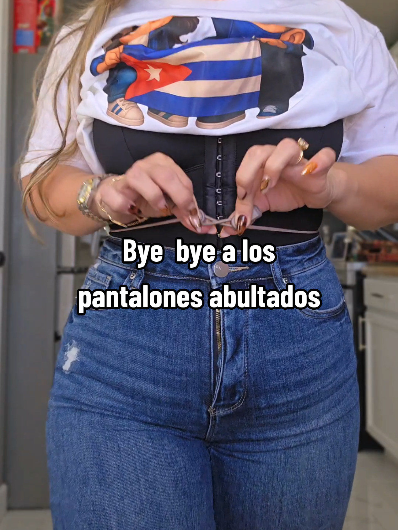 Replying to @simplymarti_ en teoría tu idea es buena, en la práctica un @Croptuck sigue siendo superior 😍✨️ #croptuck #tuckedinshirt #tiktokshopcreatorpicks #fashionmusthave #croptuckreview 