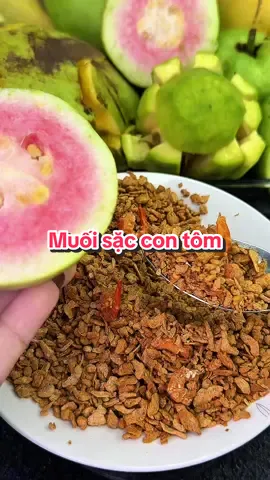 Gọi là muối tôm mà không có con tôm nào á thì dẹp đi nha  cái hũ này mới  gọi là muối tôm nè  có nguyên con tôm ở trong đó luôn.                                 #xuh#xuhuong #xho#muoisaccontomdacbieto#muoisaco#muoi
