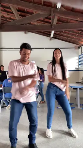 cunhasssss❤️ @O neto de jason dc:@Fonsequinha🤴🏽 #fyp #dance #escola 