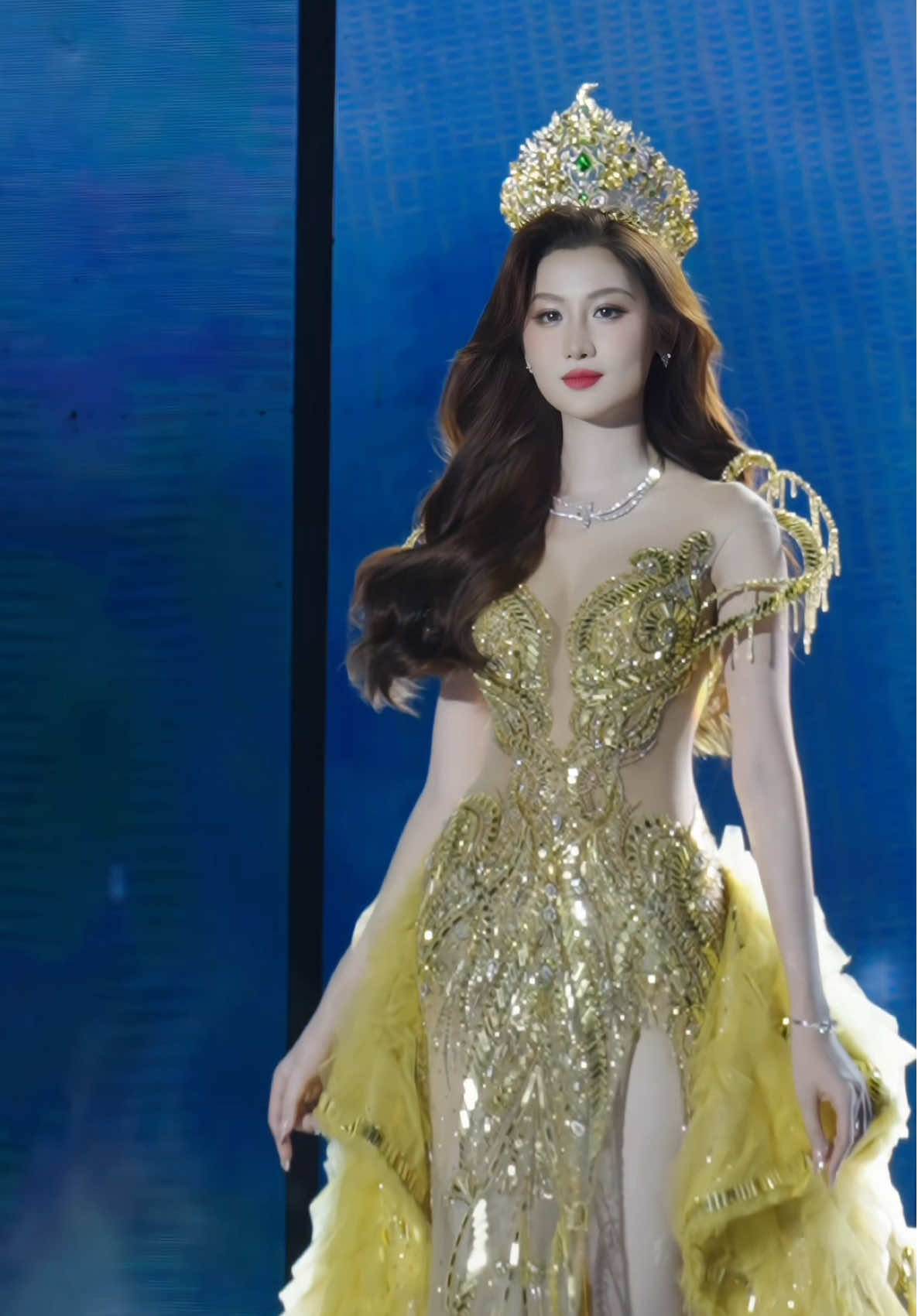 Hoa hậu Võ Lê Quế Anh final walk tại đêm chung kết Miss Grand Việt Nam 2025 #MissGrandVietnam2025 #raindinhquayphim #missgrandvietnam2025🇻🇳 #volequeanh 