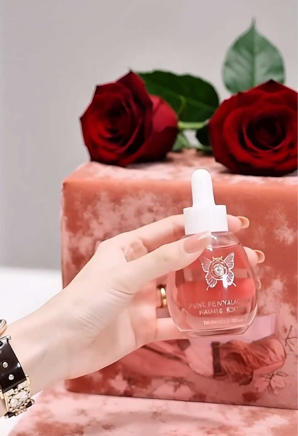 Venrock Serum: Revitalize, firm & delicacy in a bottle#PinkSerum #Venrock #IntimateCare #Revitalizing #Firming 