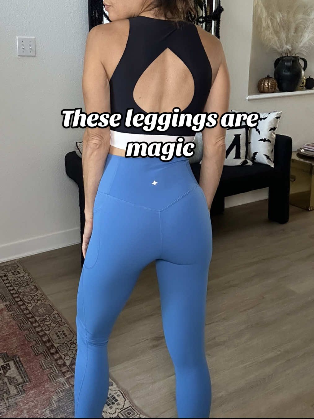 These @Halara leggings are magic and I will never buy another brand. #halara #halaraleggings #tummycontrol #leggings #workoutclothes 
