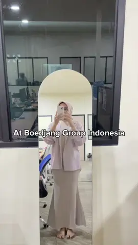 Update kegiatan selasa di Boedjang group. Sampai bertemu di sesi rekrutmen untuk loker yang tersedia di Boedjangg🥰 yang belum cusss segera gabungg🤗 Hari ini semangat uploadd hehehe #hrd #rekrutmen #loker #lowongankerja #corporatelife 