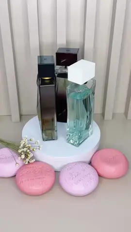 ✨ Essencial Feminino da Natura ✨  Essencial oferece uma variedade de fragrâncias sofisticadas e marcantes, perfeitas para diferentes ocasiões e estilos. 🌟 Essencial Sentir 🌟 Essencial Palo Santo 🌟Essencial Exclusivo    ⏩Loja Natura ⤵️  https://www.natura.com.br/consultoria/veronicakokinha ⏩Mercado Livre ⤵️ https://mercadolivre.com/sec/1AHJGeg Espaço Kokinha cosméticos