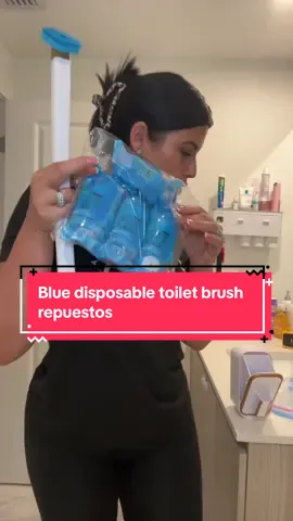 Blue disposable toilet brush para limpiar el toilet #bathroomclean #homecleaning #parati 