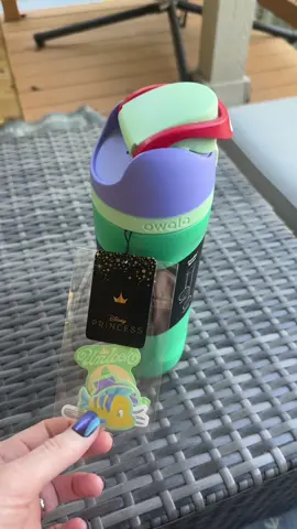 So, my daughter did freak!! These are so perfect! #owala #owalafreesip #owalatumbler #tumbler #waterbottle 