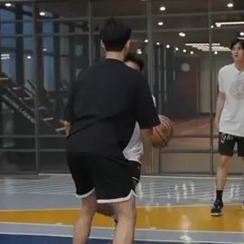Ketika seorang park chanyeol tidak mau mengalah 55555 #parkchanyeol #exo #gmmtv @weareone.exo_official @neo_neos @tee_vtp @ryuptb @aston.lv@yacht_patsit  @gmmtvofficial  #fyp #foryou 