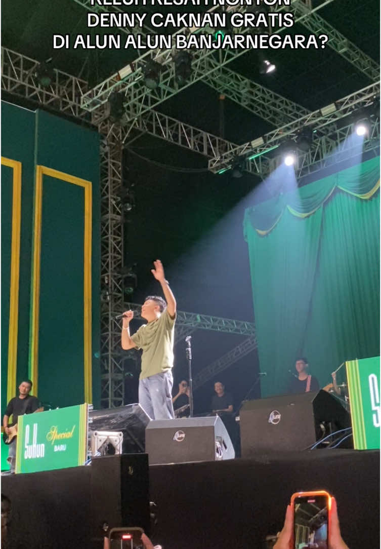 Keluh kesah nonton Denny Caknan gratis di Banjarnegara ? #banjarnegara #konsergratis #sukunspecialbaru #warisanrasa #dennycaknan 