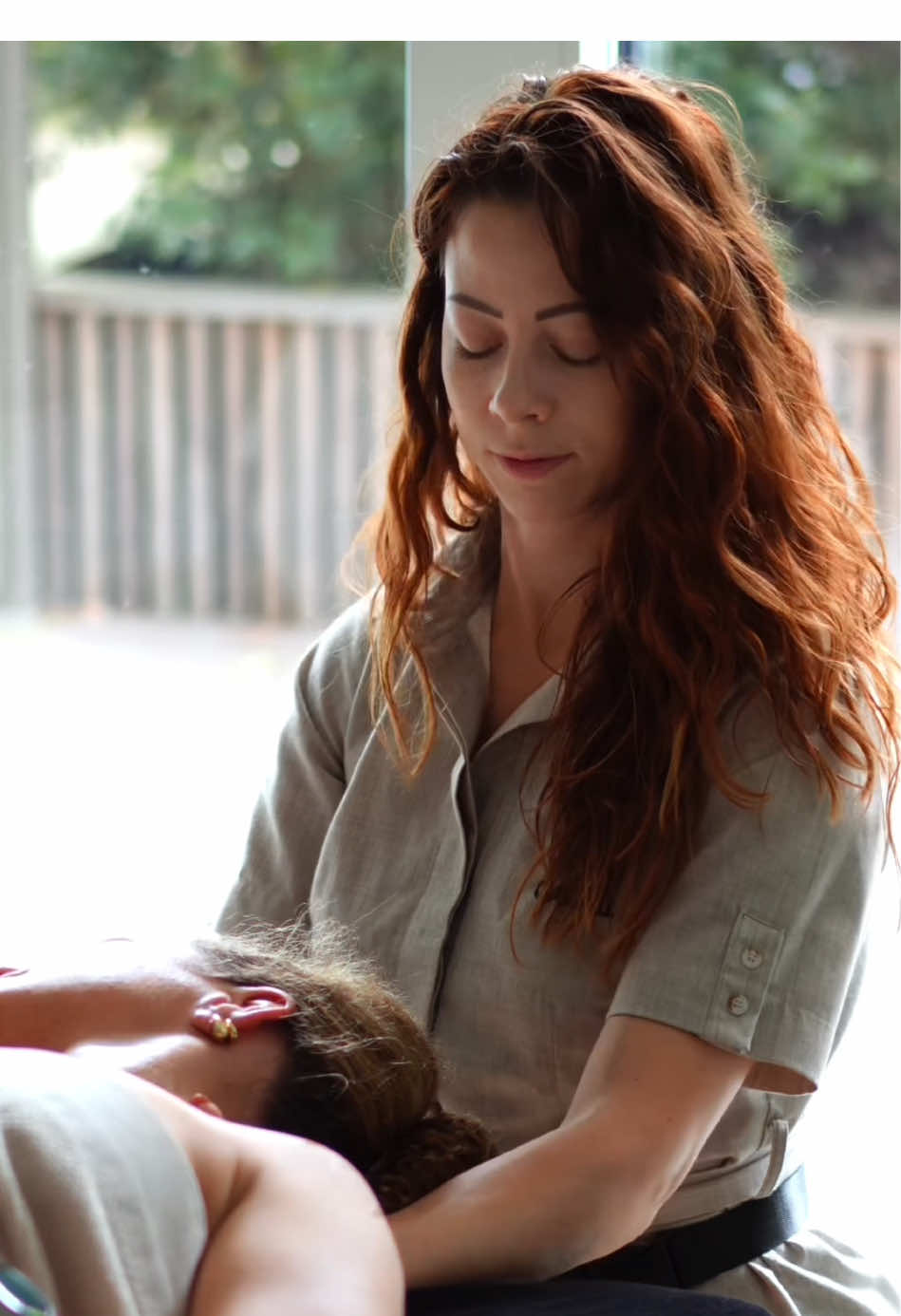 Tu veux devenir massotherapeute et pas juste apprendre un protocole ?  Tu es au bon endroit ✨ #formationluxembourg #letzebuerg🇱🇺 #massageluxembourg #luxembourgville #massagelearning 