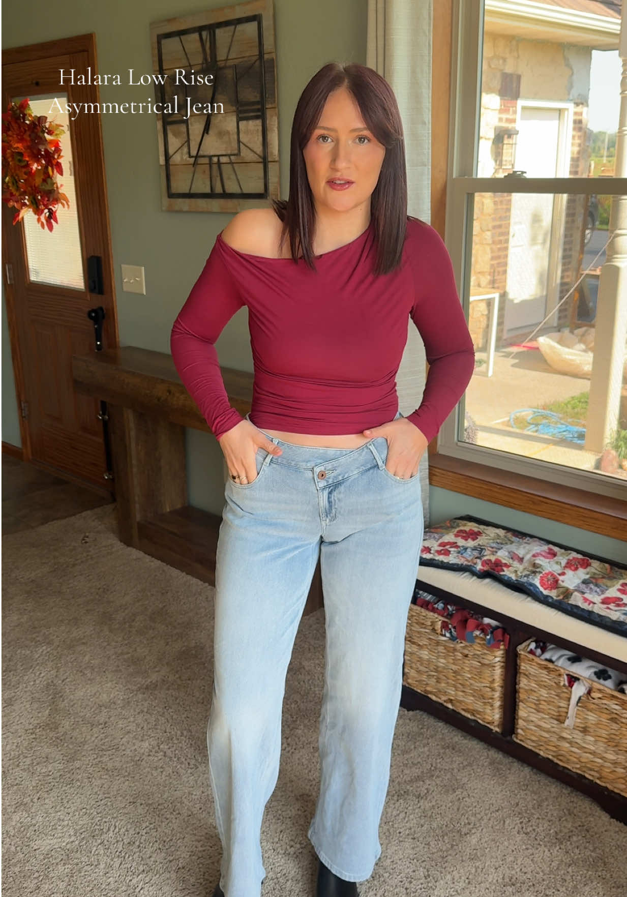 These jeans are comfy and cute and come with a lot of compliments!! @Halara_official #halara #halarajeans #halaratiktokshop #baggyjeans #ActiveinHalara