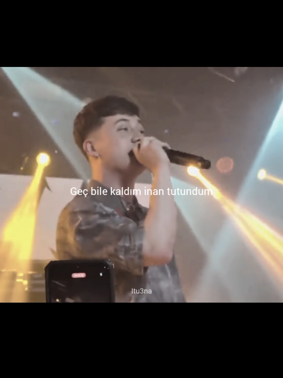 tutundum yasamaya senle #poizi #perde #lyrics #kesfet #fyp 