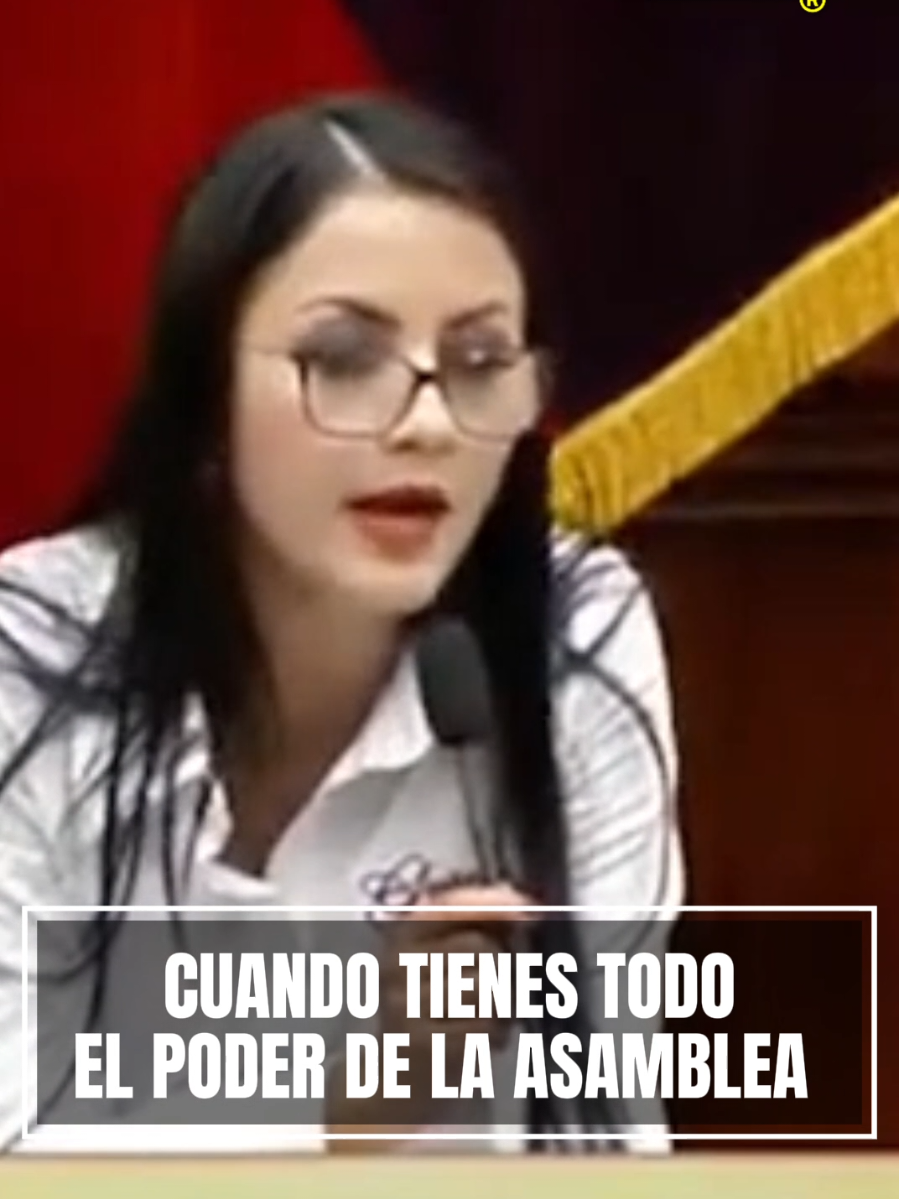 #Tendencia Se le acabó la fiesta a Viviana Veloz. Cuando fue presidenta de la Asamblea, Viviana Veloz imponía su voluntad: no daba la palabra a nadie fuera de su bancada, censuraba voces y usaba la ley a su conveniencia. Hoy que perdió ese poder, llora y reclama. La época del abuso terminó. Ahora que vaya y se eduque en modales, porque en el nuevo Parlamento manda el respeto. @ladataec 👈 #ladata #TendenciaPolítica #VivianaVeloz #AsambleaNacional 