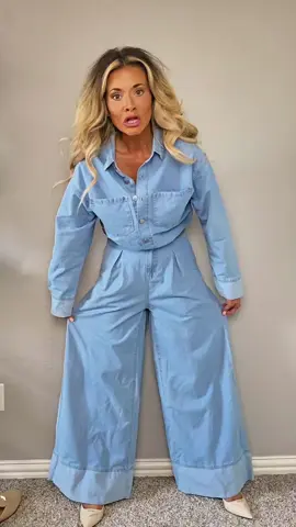 I am obsessed with anything wide leg and this jumpsuit is just so freaking perfect #tiktokshopfinds #TikTokShopFashion #womensfashion #jumper #jumpsuit 