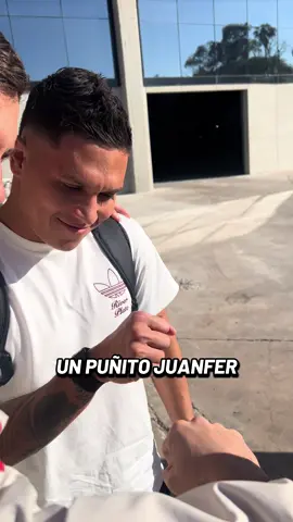 Como me prende hablarle a los jugadores bldo!! 🤣🤣🫡🇨🇴🇦🇷 #paratii #river #quintero #fyp #libertadores 