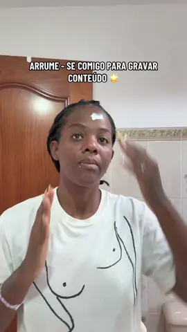 Arrume-se comigo 🌟#brasileirospelomundo #criadoradeconteudo #imigracaoespanha #brasileiroseuropa #makeup 
