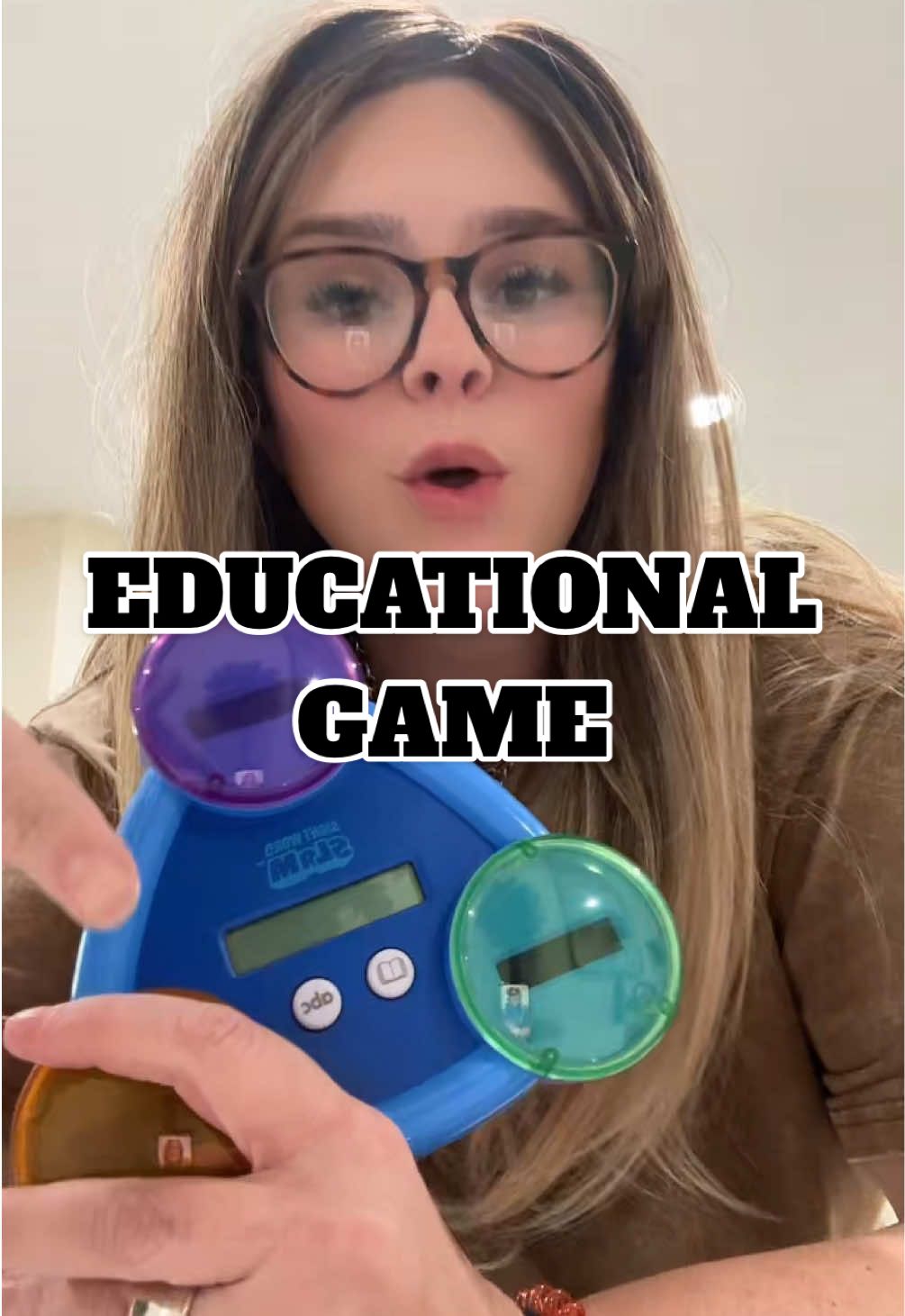 Make reading fun! Mommas this game will help them learn their sight words and make it fun! #sightwords #educationalfun #kidsgames #learninggames #sightwordsforkids 