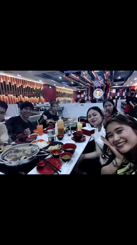 လူစုံတုန္း😋#foryou #fpyシ 