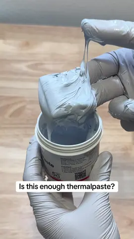Enough thermalpaste? #pcgamer #pcgaming #gaming #pcsetup #pcbuild 