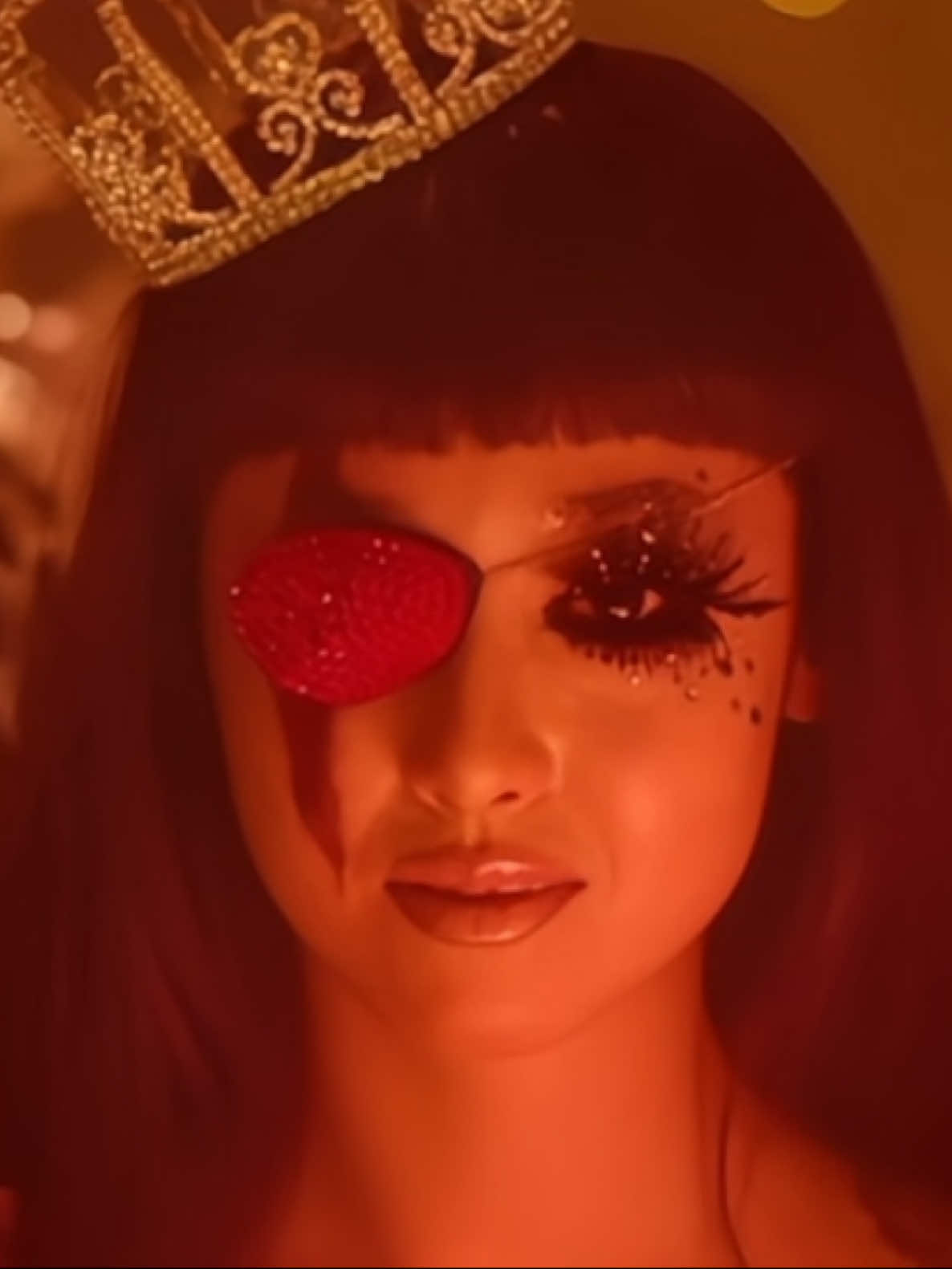 this song suits her perfectly #helterskelter #lilico #edit #fyp #foryou fake body! fake blood! all fake! 